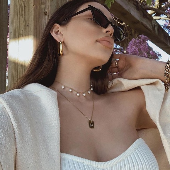 Retro Black Sunglasses - Picture 2 of 2